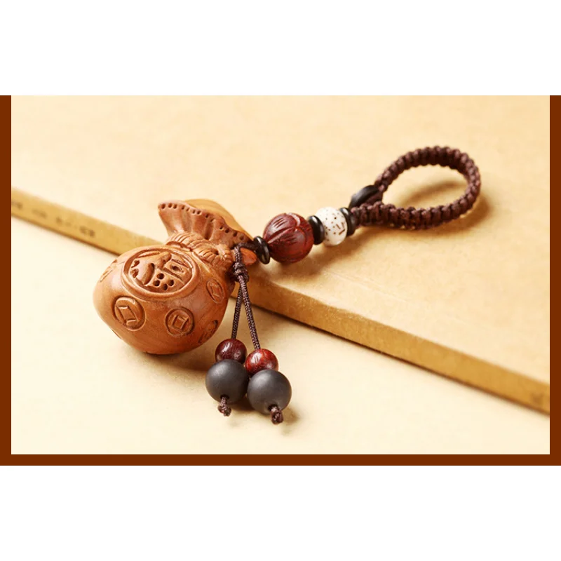 [ Lucky Pendants] Car Key Ring Ornaments Waist Hanging Peach Wood Bag Amulet Backpack Chamrs Pray for peace Safe