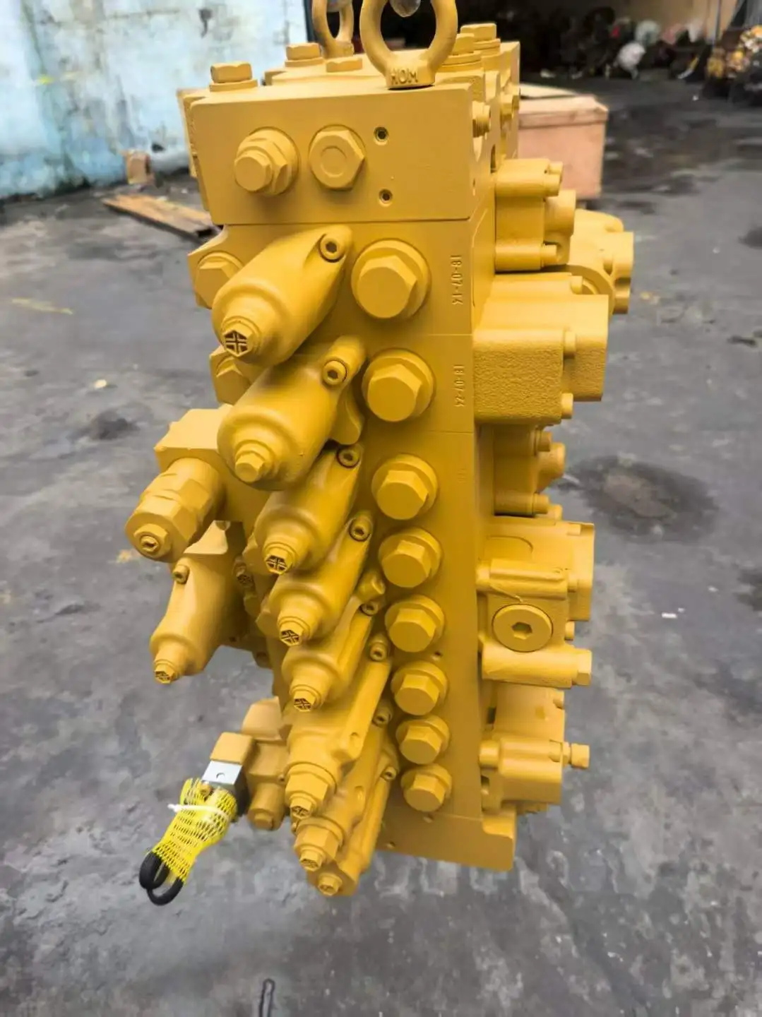 Direct Supply PC300-8 Hydraulic Valve for Komatsu PC300-8 Construction Machinery