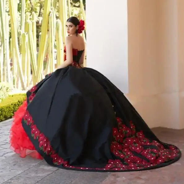 Black Charro Quinceanera Dresses Ball Gown Sweetheart Appliques Beaded Mexican Sweet 16 Dresses 15 Anos