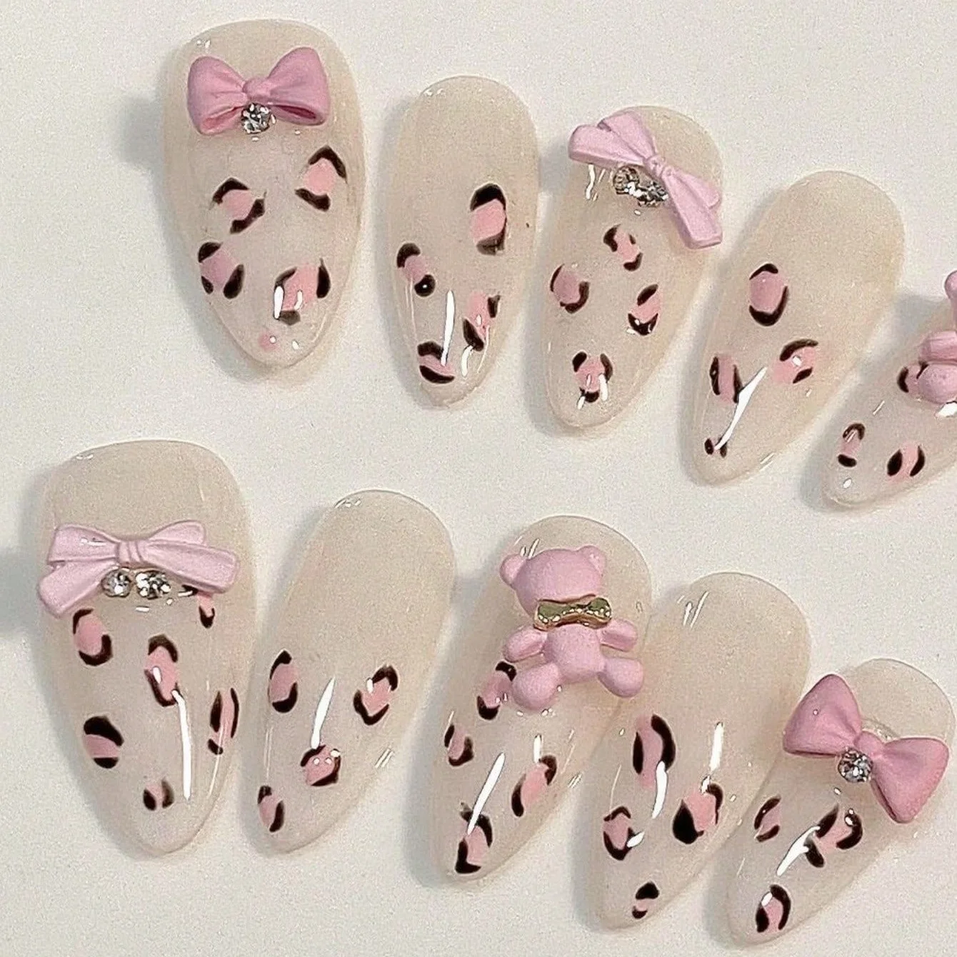 10 قطع من فن الأظافر على شكل اللوز المضغوط يدويًا، أظافر صناعية جميلة، طباعة الفهد الوردي اللطيف، مناسبة للاستخدام للنساء #2