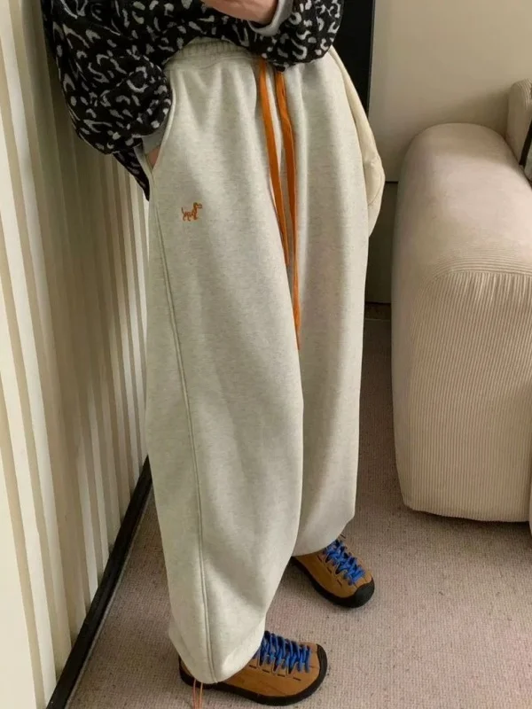 

Large Size Fce Lined Wide Leg Sweatpants with Embroidery Loose Fit Cuffed Long Pants for Men And Women Casual Autumn Winter