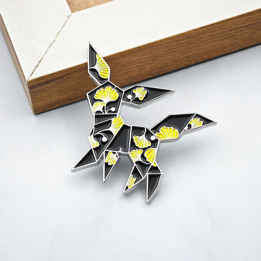 Origami Anime Fuchs Emaille-Pin Japanische Ginkgo Biloba Cartoon-Broschen Geometrische Tier-Reversnadeln Schmuckgeschenk für Rucksäcke – Detail 6