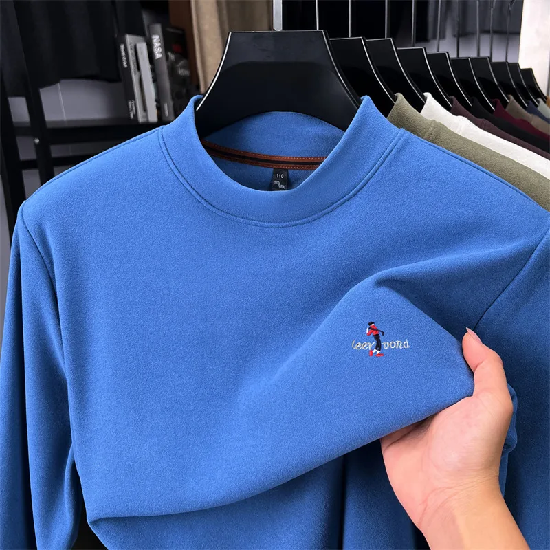 T-shirt a maniche lunghe di marca di lusso di fascia alta autunno inverno moda nuovo articolo golf ricamo caldo velluto casual girocollo pullover