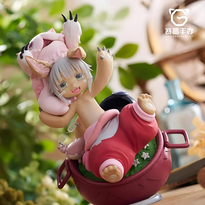 

Handmade Artist Series From The Golden Hometown Of Nanaqi Under The Scorching Sun Of The Abyss Collected Model Desktop Ornaments
