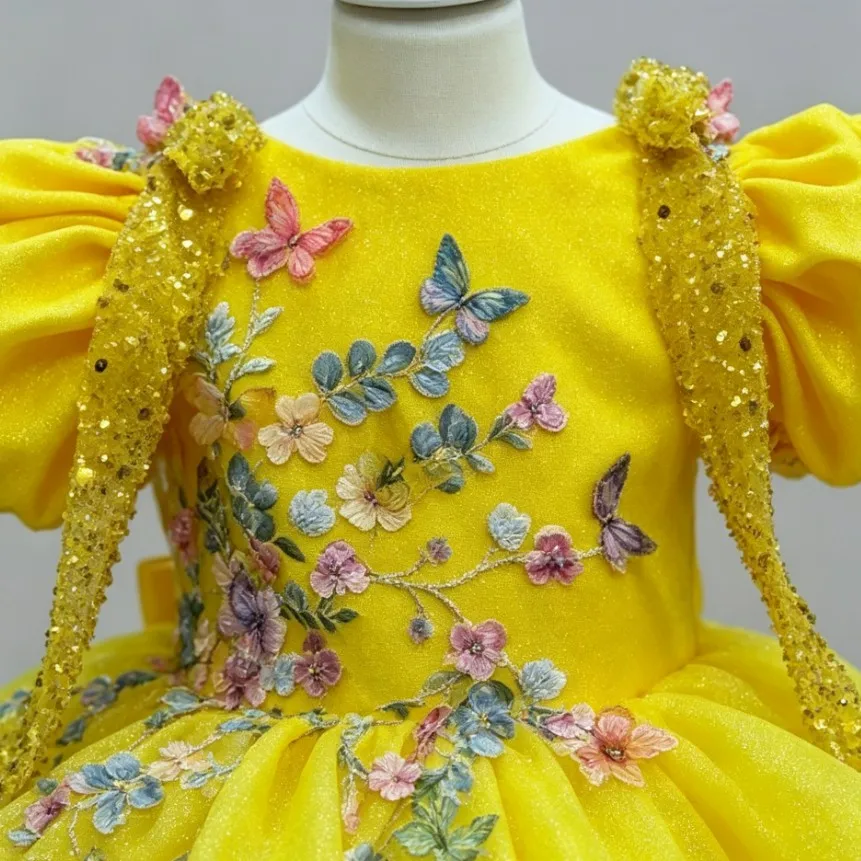 Gelbes Mädchenkleid mit Puffärmeln, Prinzessinnenkleid mit Blumenstickerei und Pailletten, Ballkleid für Kinder, Weihnachtsfeierkleid für Hochzeit und Geburtstag – Detail 4