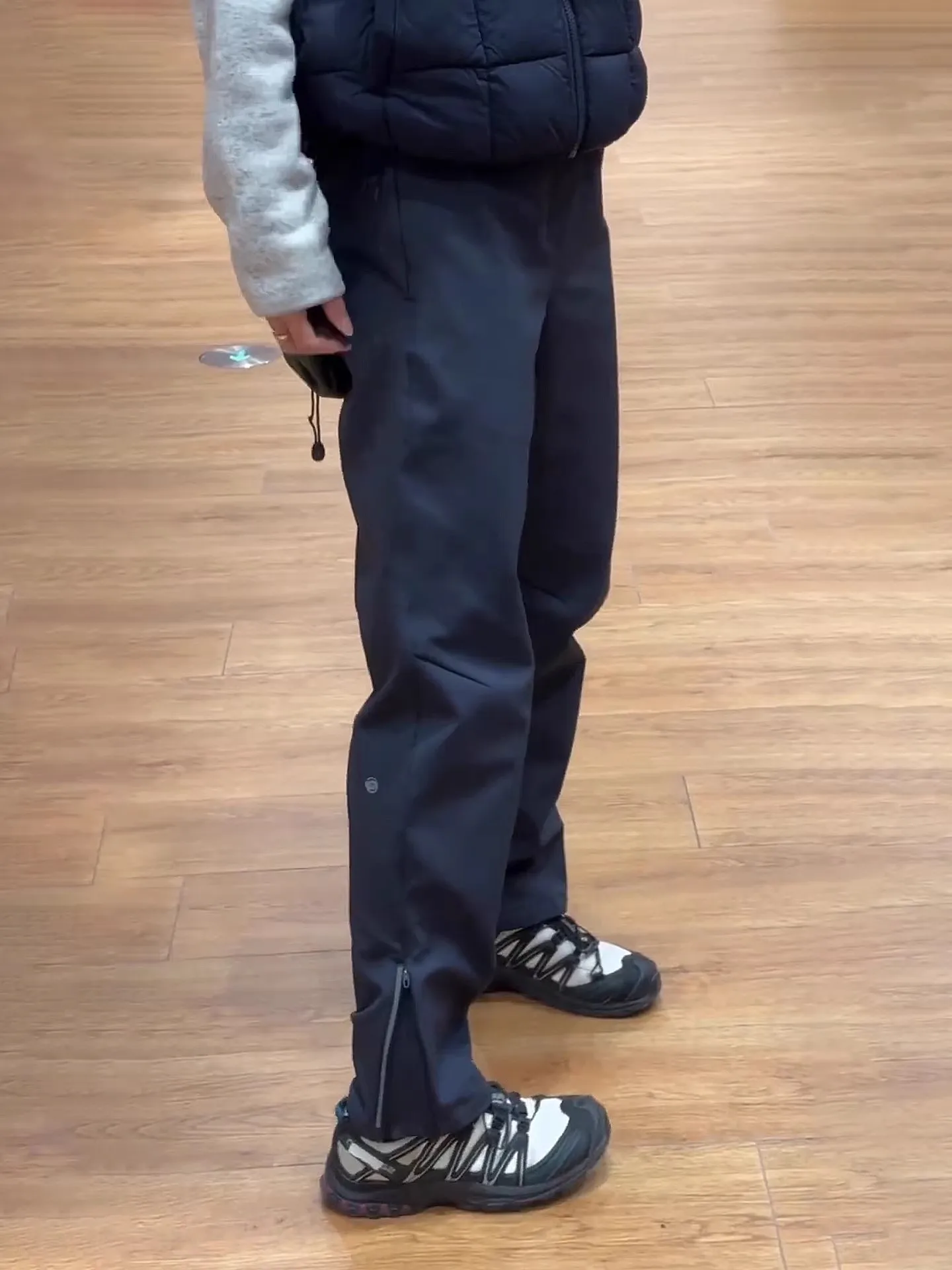 Pantaloni da trekking all'aperto da donna American Sle Pantaloni da lavoro sportivi elastici impermeabili antivento Cerniera laterale Morbido ell