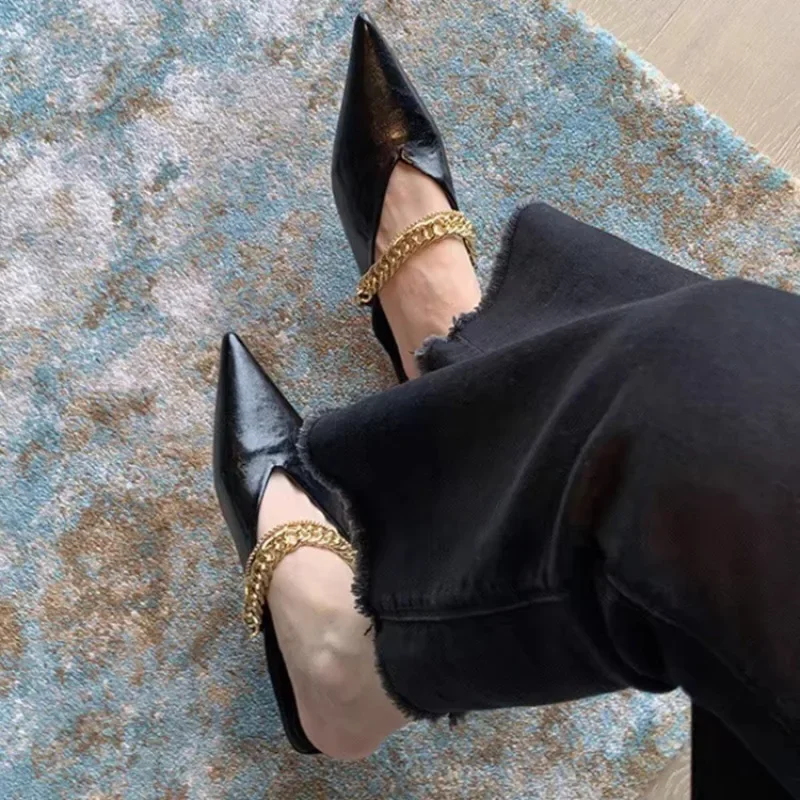 

Женская верхняя одежда, новые летние туфли Baotou с металлической цепочкой и неглубоким носком, мягкие слипоны на плоской подошве, полутапочки с острым носком