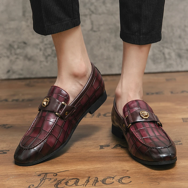 European Station Fashion Lefu Men Shoes Round Toe Fashion Metal Buckle One Step Casual Outdoor Driving Shoes Size 38-47 Men Shoe