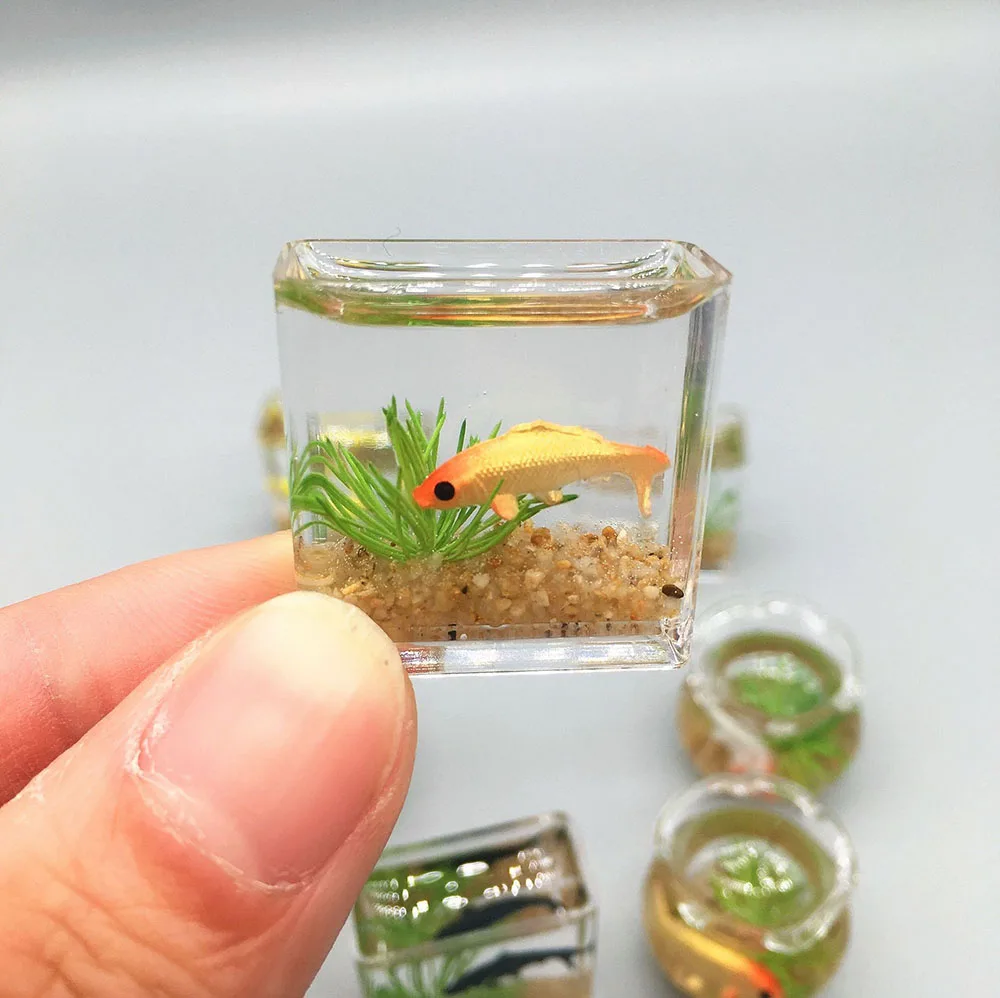 Mini Fish Tank for 1/6 Dollhouse Accessories Pendant Decoration Cute Goldfish Doll House Accessories Miniature Items,Gifts