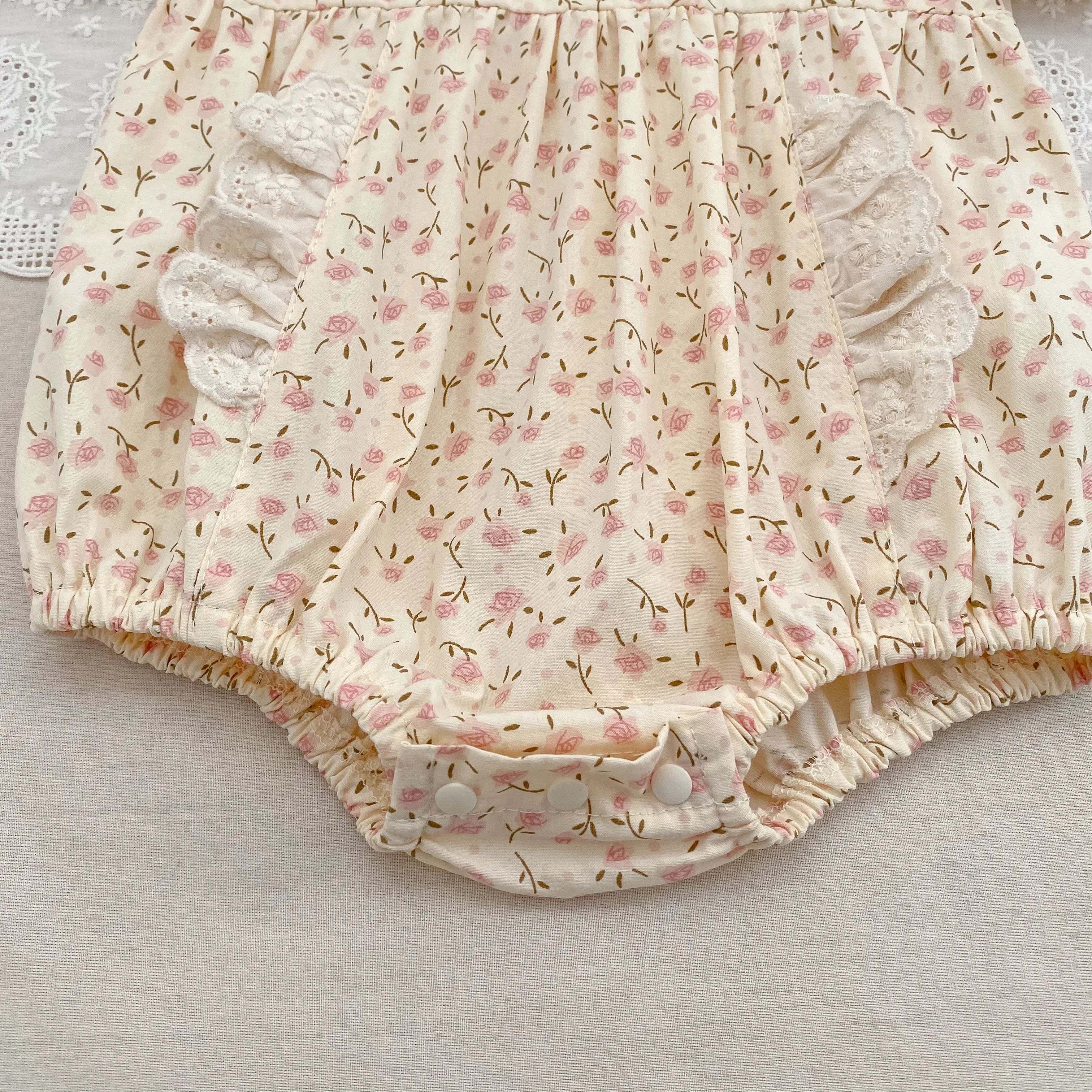 2026 Neuer Sommer 0-24M Baby Mädchen Koreanischer Stil Kurzarm-Strampler mit Aufdruck, Süßer Geburtstags-Strampler mit Schleife – Detail 13