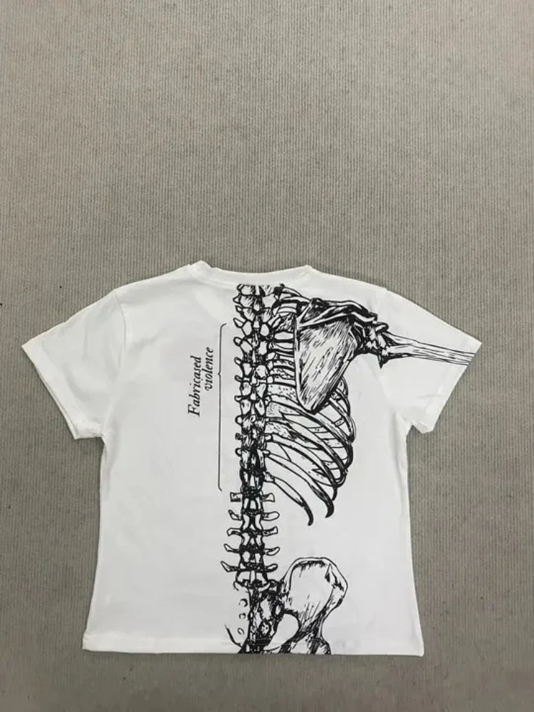 T-shirt High Street gotica retrò T-shirt da donna estiva classica versatile alla moda Estetica Harajuku Top stampato con teschio scuro