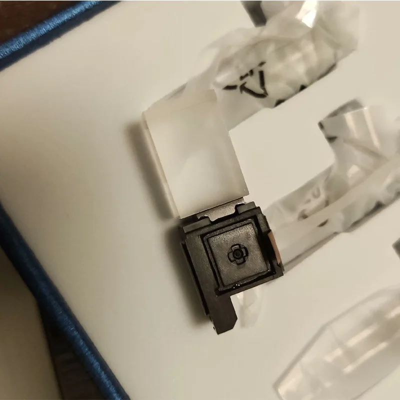 LCOS prism optical module, an accessory for AR glasses, similar to the GG smart glasses, used for eye recognition optical prism