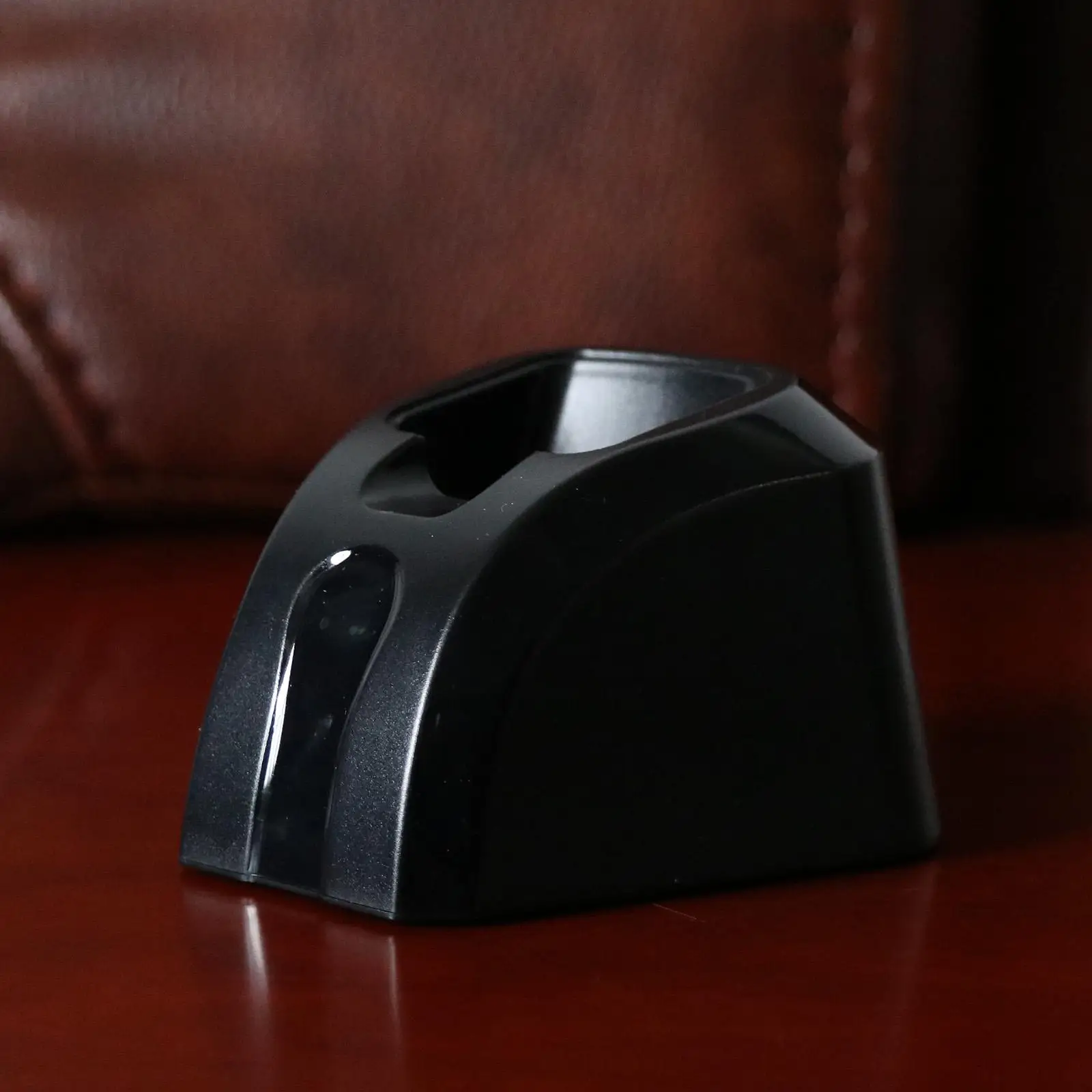 قاعدة حامل بقاعدة شحن ، محطة للشعر ، قابلة لإعادة الشحن للإبطين والجسم والأذن