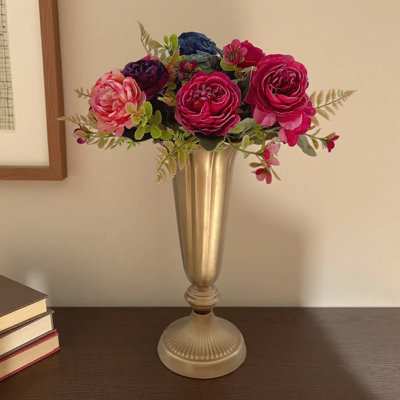 classical goblet flower utensil European retro metal vase high-end ornament wedding desktop decoration flower pot