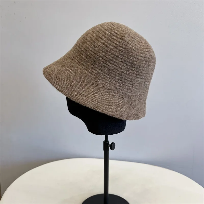 النسخة الكورية بسيطة الرجعية قبعة بحافة المرأة اليابانية الدافئة الصلبة محبوك قبعات رجال الأسماك الإناث عادية قبعة من أوت دور الخريف الشتاء