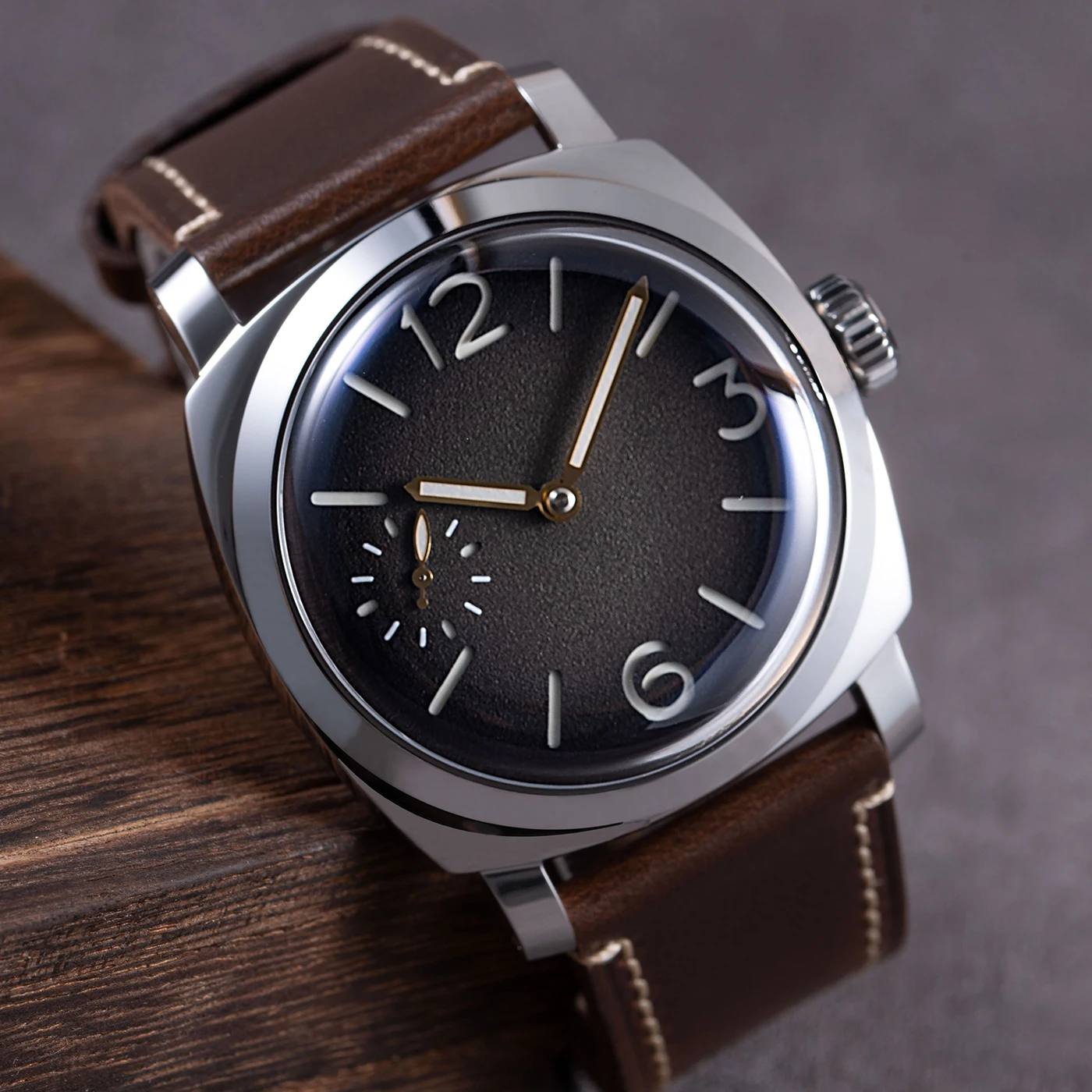 Mens Retro Military Mechanical Hand Winding Watch 44mm Cushion Case Lume Small Seconds Sandwich Dial Domed Sapphire Gift for Men