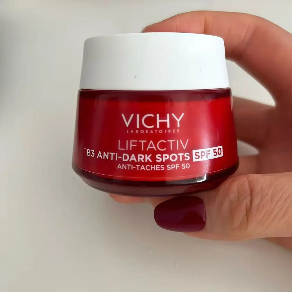 

Vichy Collagen B3 Антивозрастной крем для лица SPF 50 Глубоко увлажняющий, осветляющий, лифтинг и укрепляющий дневной крем против морщин, 50 мл