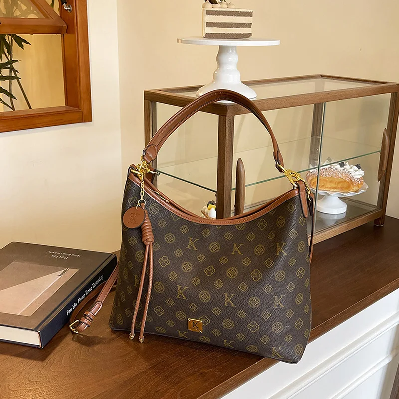 

2025 New Fashion Stray Bag for Women, Handheld Versatile Underarm Bag, Casual Shoulder Bag, Cross Shoulder Bag for Women