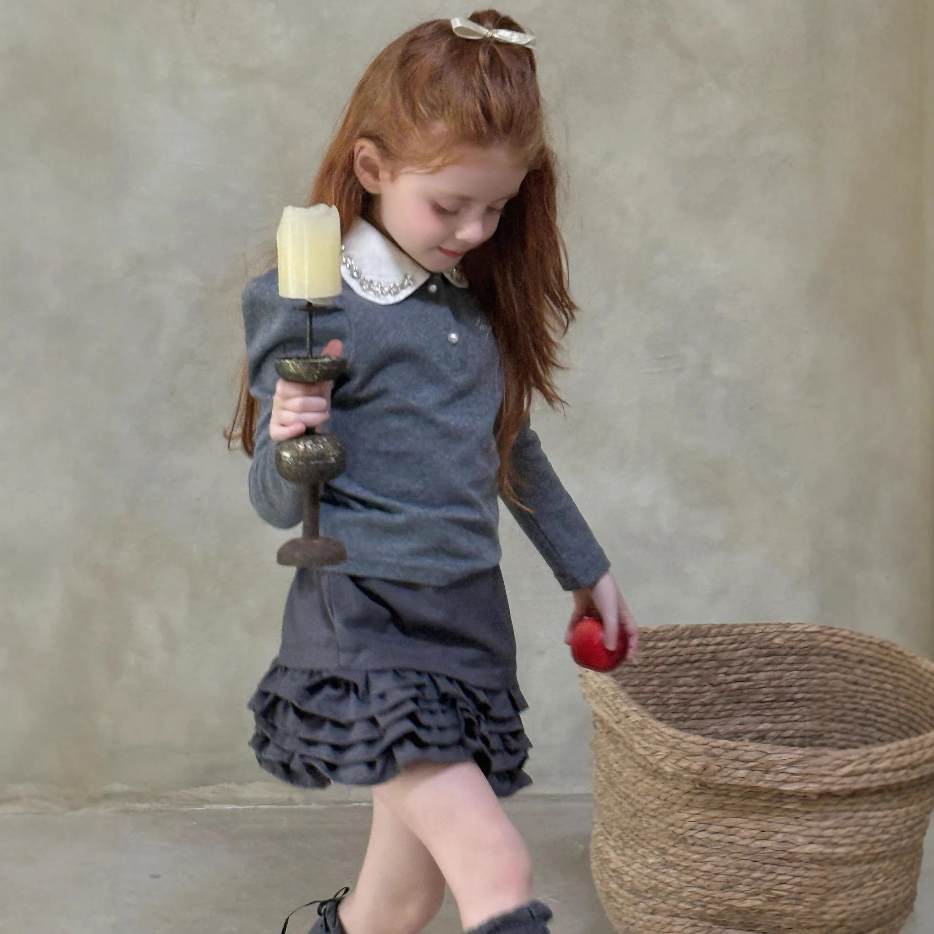 

2025 Autumn and Winter New Children Clothing Korean Girls Suit Short Skirt Children Sweet Lace Layered Skirt