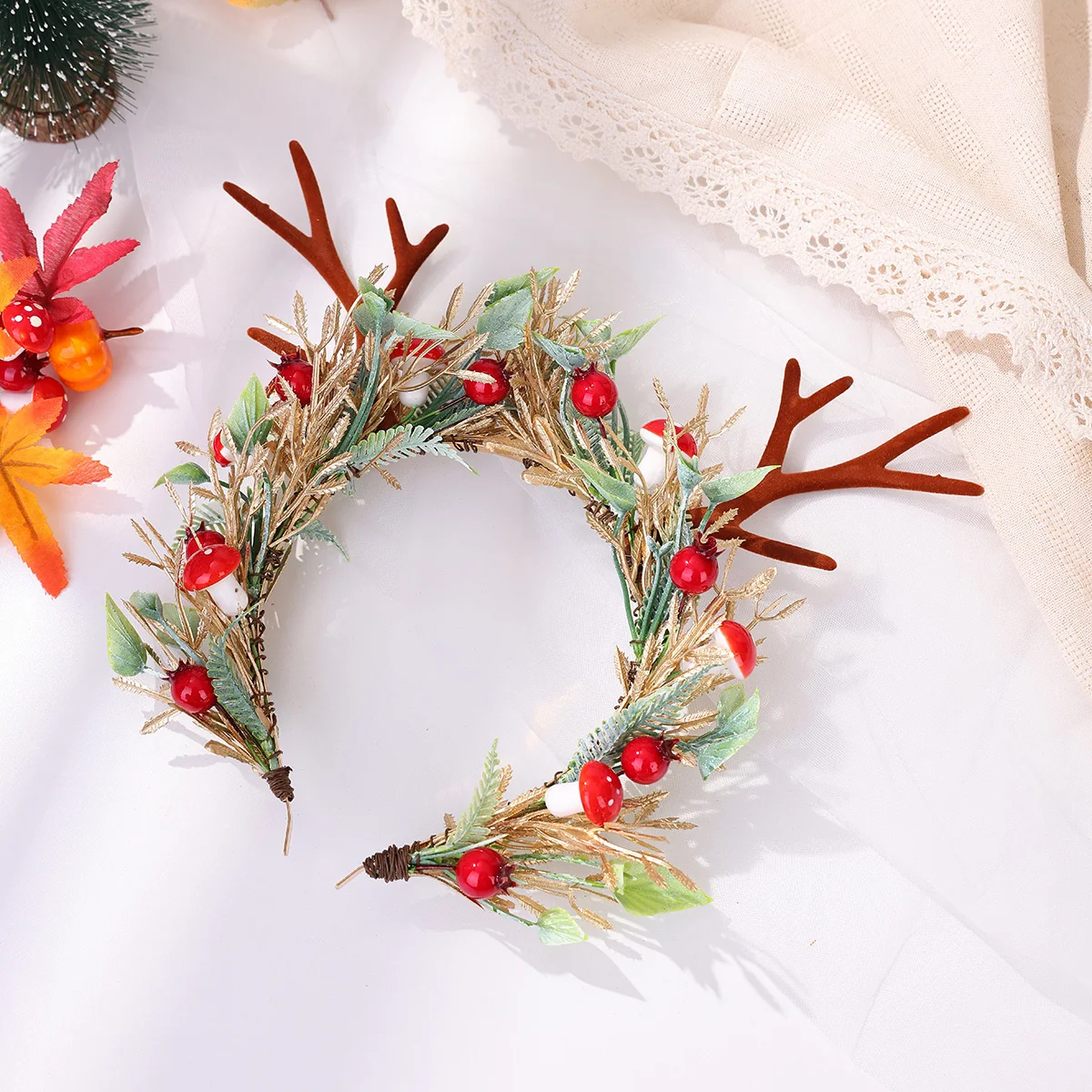 عصابة رأس على شكل فطر قرن الوعل على شكل غزال واقعي مصنوعة يدويًا لعيد الهالوين وعيد الميلاد والحفلات والولائم، مناسبة للأزياء النسائية