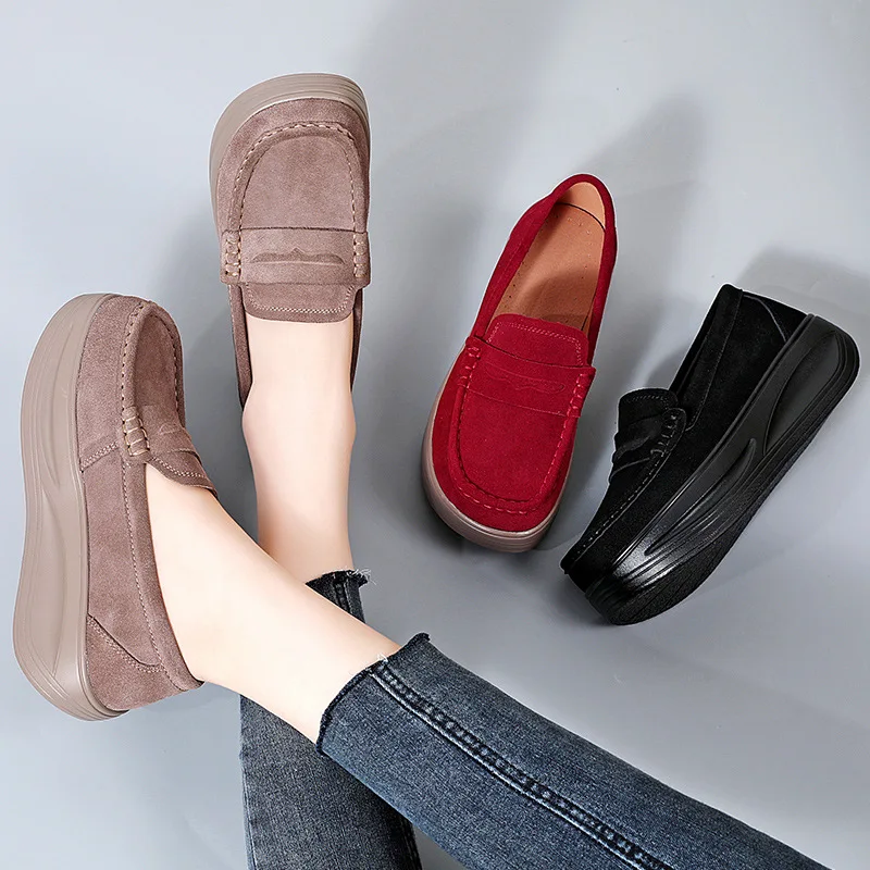 2024 summer New Plus Size British style comfortable slope heel Shoes Wedges Casual Shoes Women Soft Soled Slip on Platform Shoes