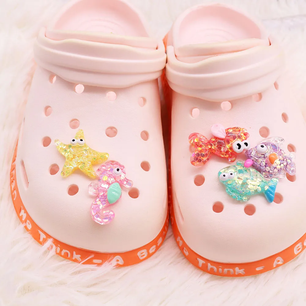 Mix 50pcs Resin Buckle Clog Colorful Sequin Fish Seahorse Starfish Shoe Charms Sandals Shoes Ornaments Slipper Accessories 