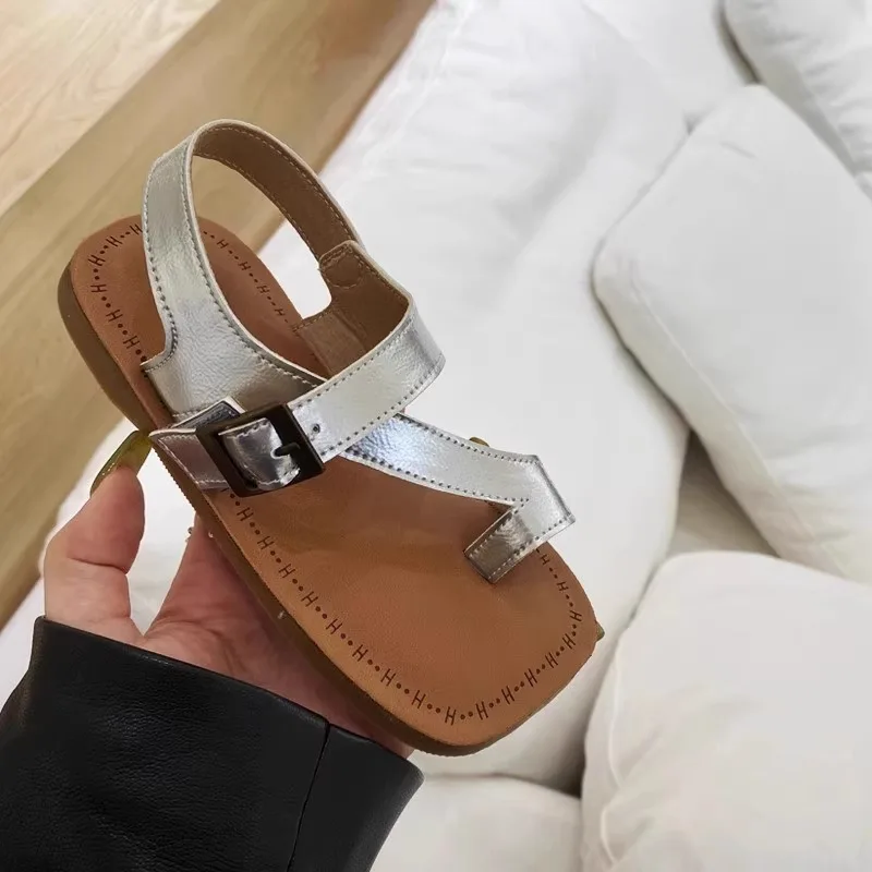 

French Flat Toe Sandals Toe-Mounted Children's Shoes 2025 Summer New Senior Silvery Black Comfy Roman Shoes for Girls Flat Shoes