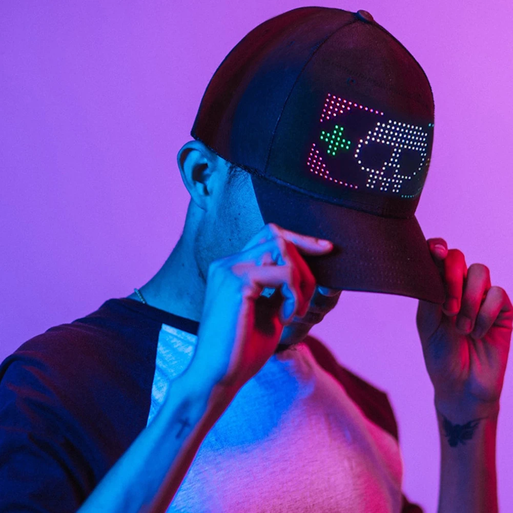 كامل اللون LED قبعة ضوء شاشة عرض DIY الذكية قبعة بيسبول قابلة للشحن بلوتوث APP التحكم الهيب هوب شارع ديكور الحفلات