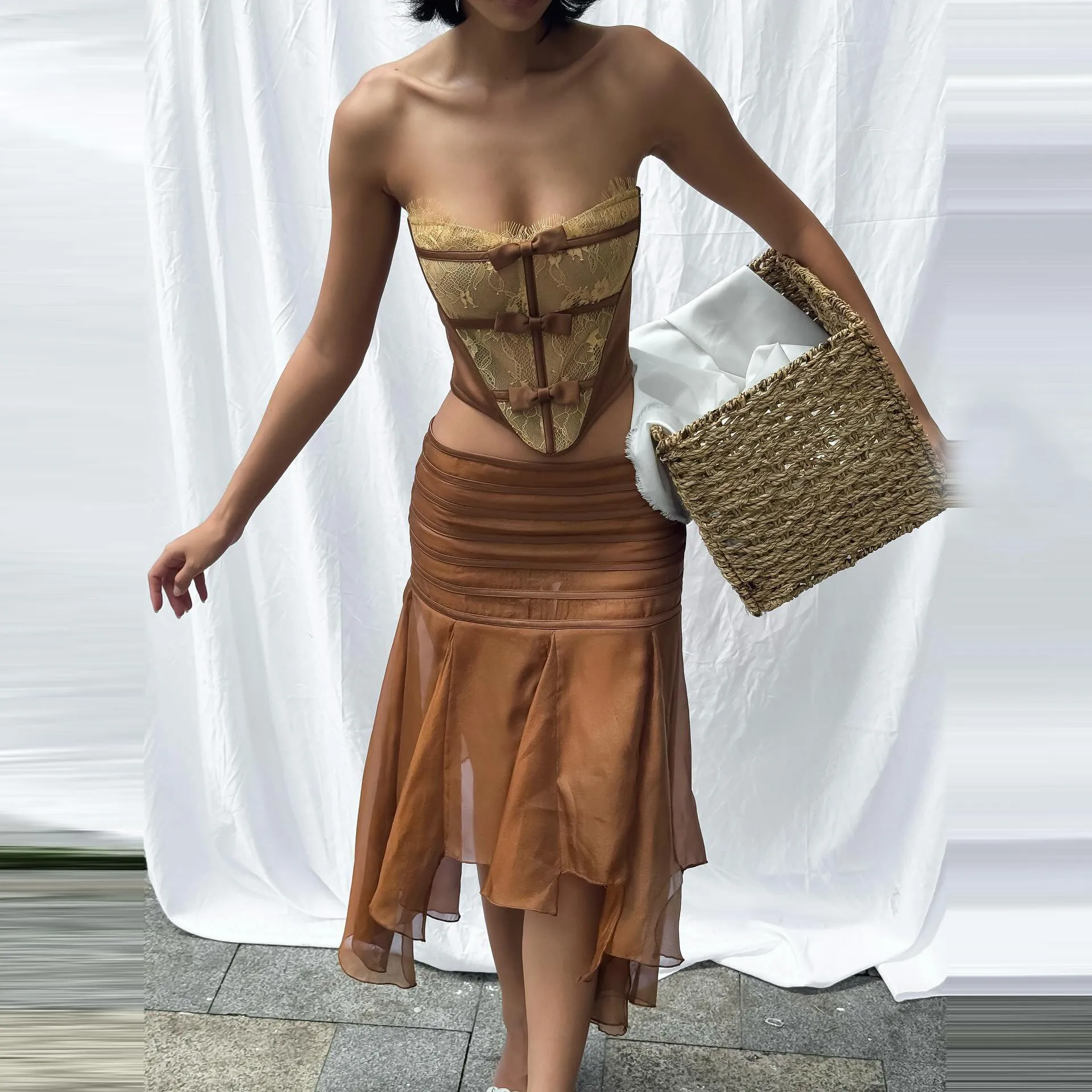 

Women’s High‑Waist Pleated Midi Skirt with Sheer Asymmetrical Chiffon Overlay Warm Brown Summer Boho Casual, Trendy 2025 Fashion