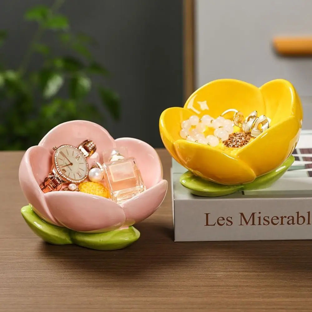 

Decorative Tulip Flowers Storage Tray Handmade Multi-purpose Ceramic Keys Storage Box Space Saving Smooth Entrance Ornaments