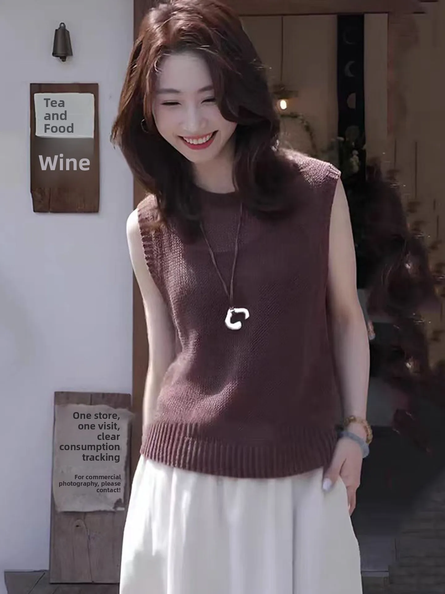 Retro Ele  Color round Ne Vest Faionable Summer Age-Defng Knitted Top Svel Design Sense Commute Sle