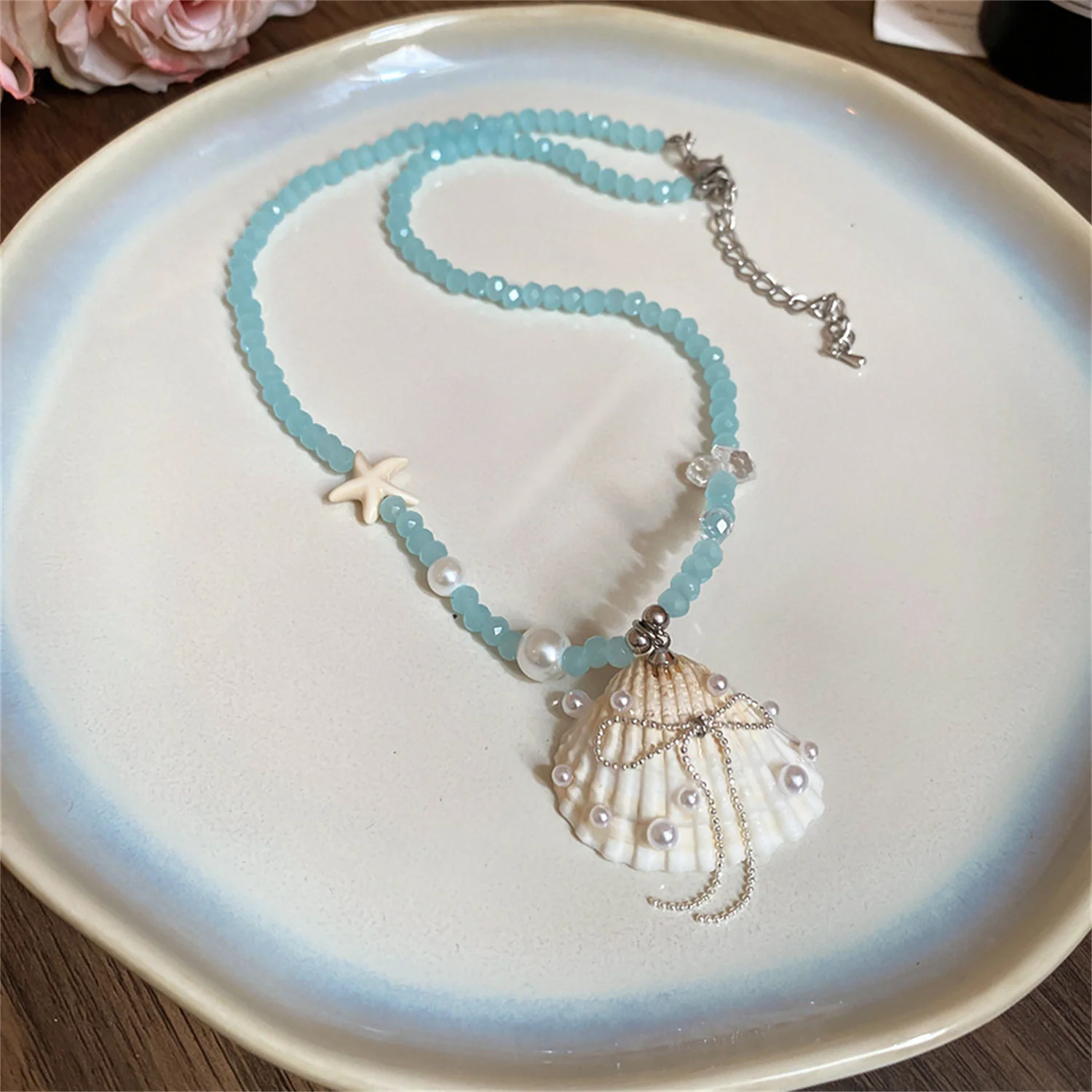 Einzigartige Seestern-Seil-Halsketten für Frauen, Muschel-Imitationsperlen-Schleifen-Quasten-Halsketten, zarter, süßer Sommerschmuck als Geschenk – Detail 6