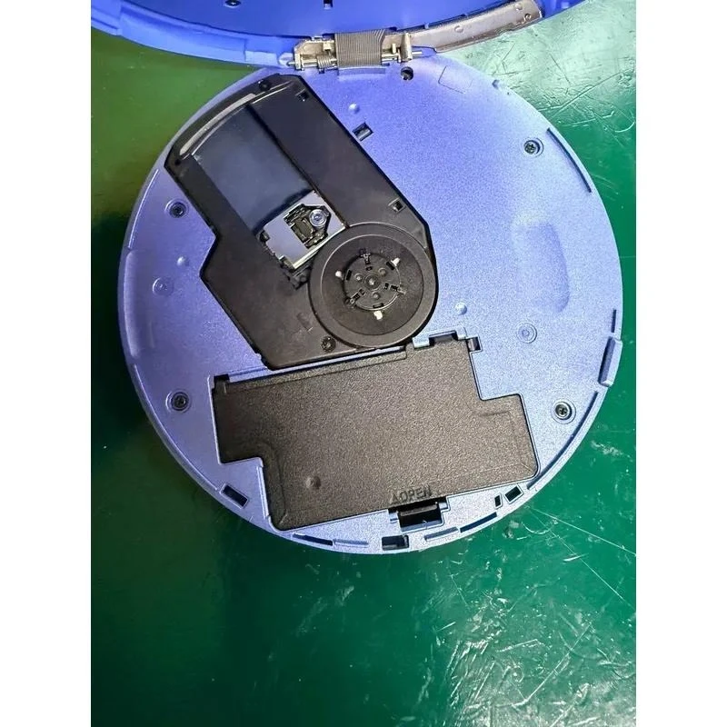 Disassembly: Portable CD Player Suitable for SL-CT590, Electronic Audio Device