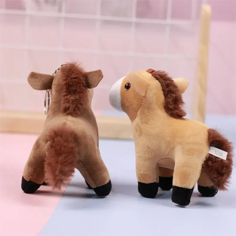 ตุ๊กตาม้าการ์ตูนน่ารักต้อนรับปีใหม่ ของเล่นตุ๊กตาสัตว์น่ารัก พวงกุญแจม้าตัวน้อยน่ารัก ของตกแต่งกระเป๋าสำหรับเด็กผู้หญิง พวงกุญแจ ของขวัญวันเกิด