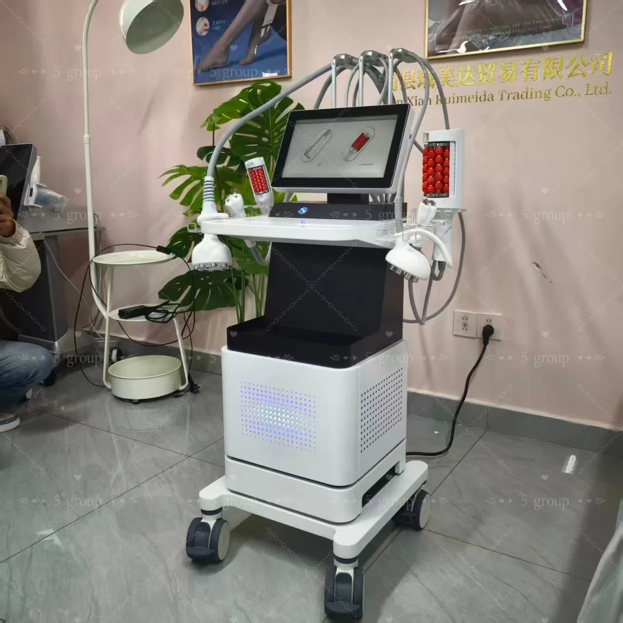 

Vacuum Rolling Cellulite Removal Machine Face Butt Skin Tightening Rejuvenation Skin Firming Wrinkle Remover Weight Loss