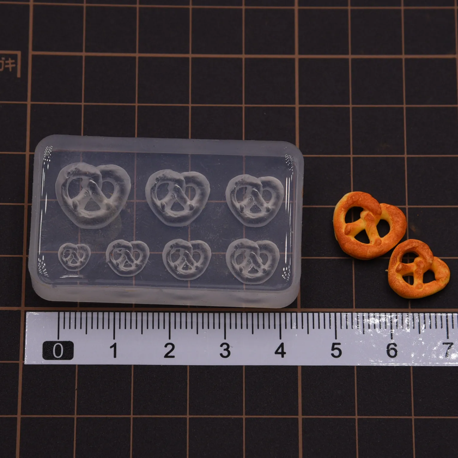 6/12 Point Mini Alkaline Water Dough Biscuit Silicone Mold Ultra Light Clay Butterfly  Cookies  Soft Ceramic Clay DIY Molds