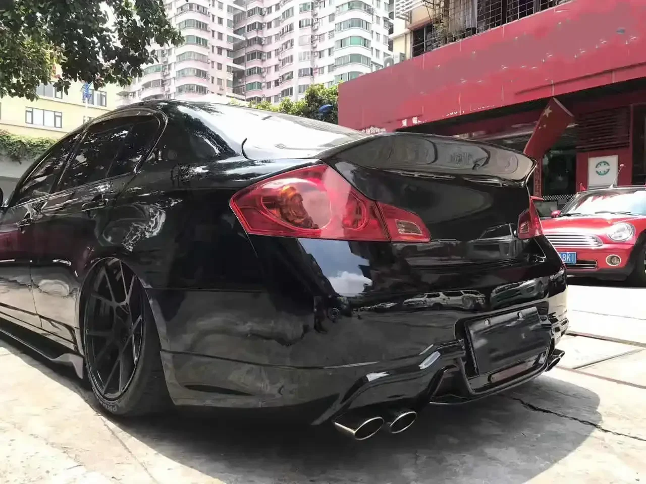 High quality car trunk lid suitable for Infiniti G37 wet carbon trunk lid