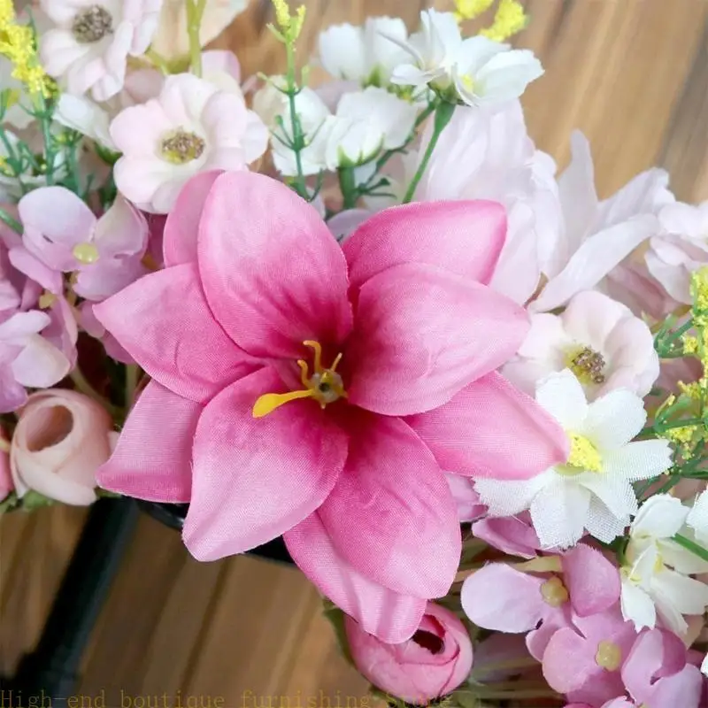 

L9NB Lifelikes Lilys Hair Ornament Sturdy Cloth Materials Craftsmanship Fashion Accessory for Women's Hairstyling Needs