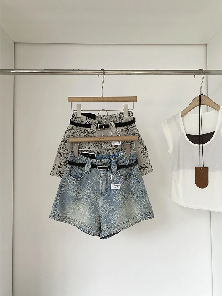 2023 neue Mode Sommer frauen Denim Shorts Jacquard Gestickte Blumen Breite Bein Kurze Weibliche Vintage Kurze Hosen