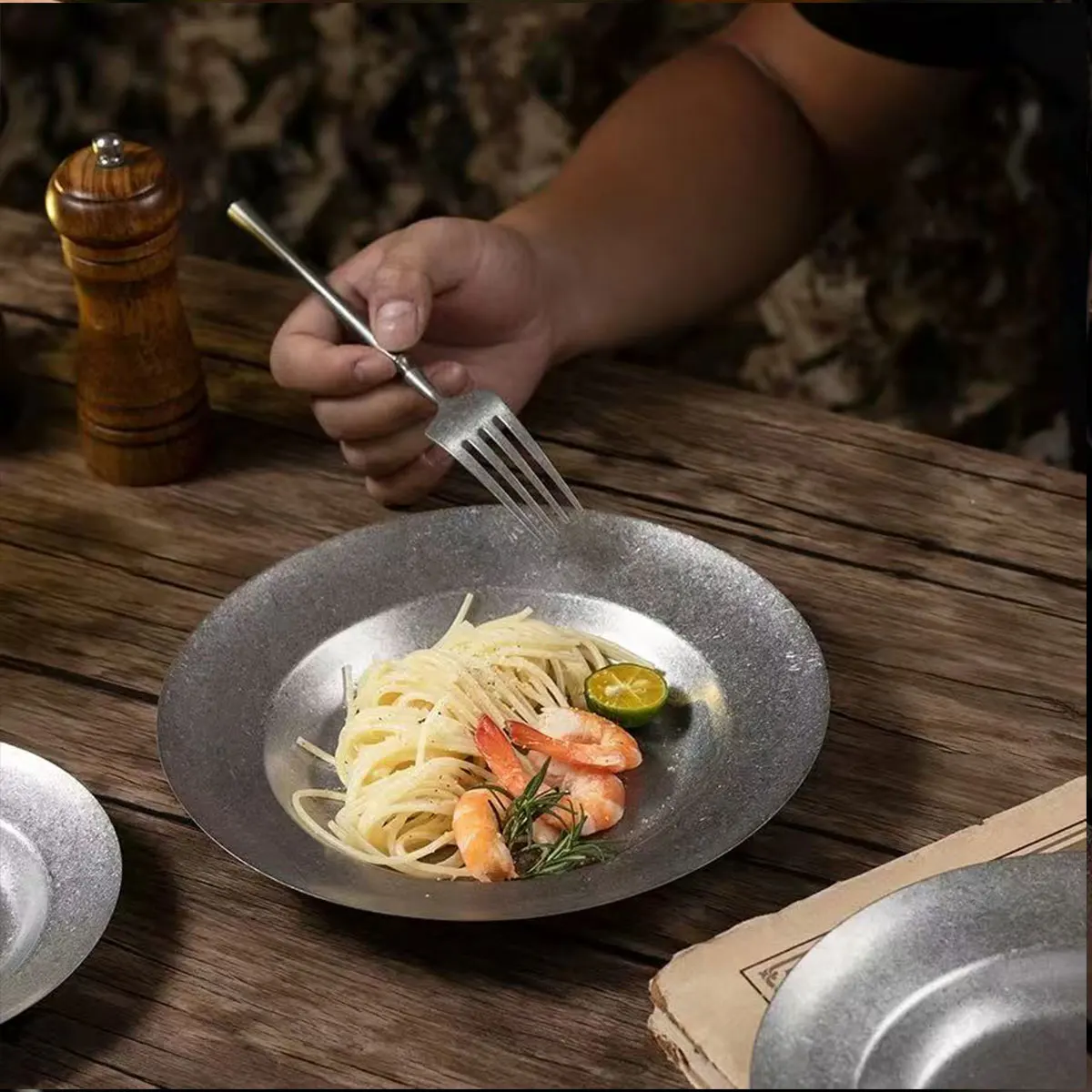 Korean-Style Dinner Plate, Cafe, Western Restaurant, Stainless Steel Curry Plate, Salad Plate, Pasta Plate, Retro Nostalgic Tableware, Deep Plate, 1 Piece