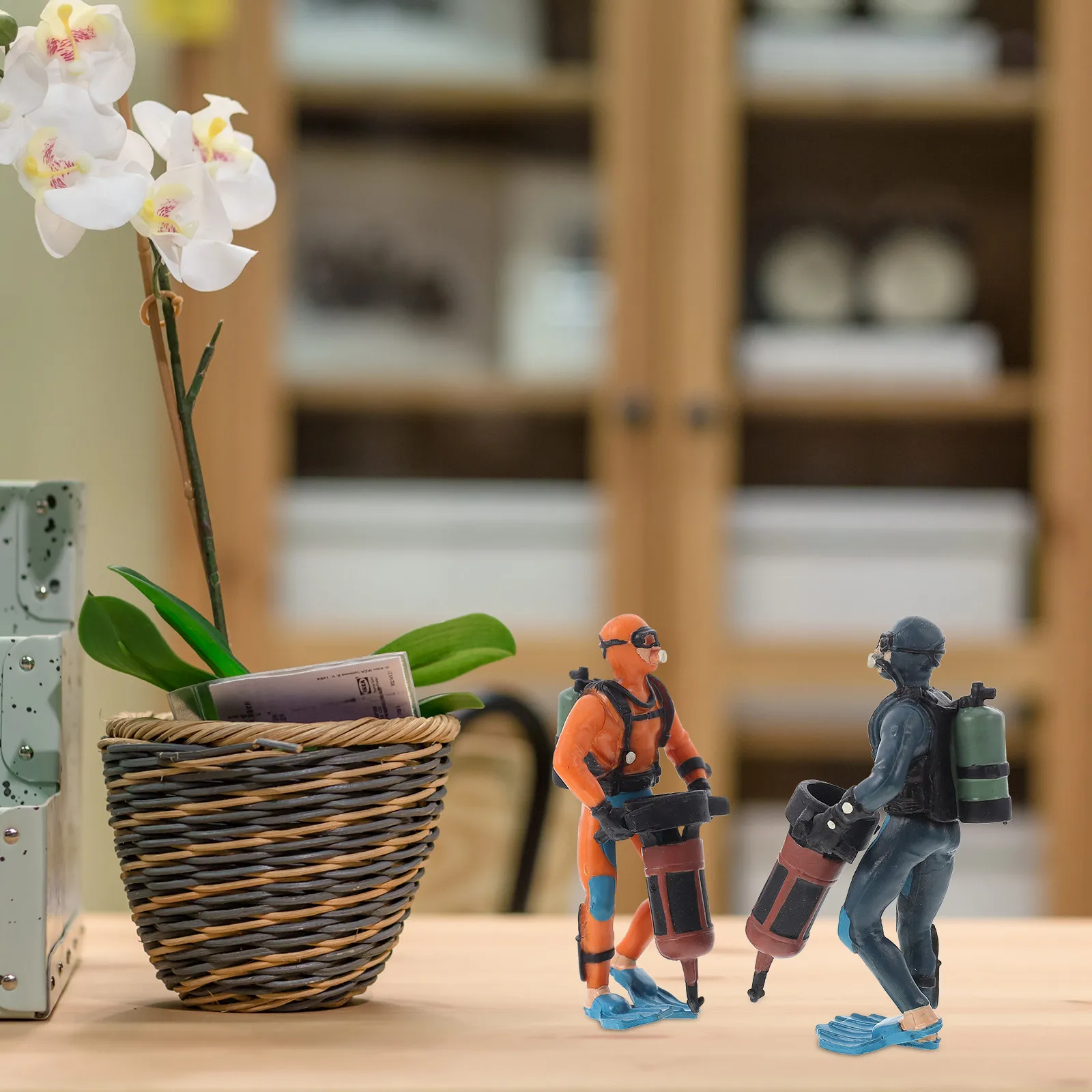 

2Pcs Diver Ornament PVC Simulation Realistic Decoration Desktop Landscape Adornment Educational Early Learning Gift