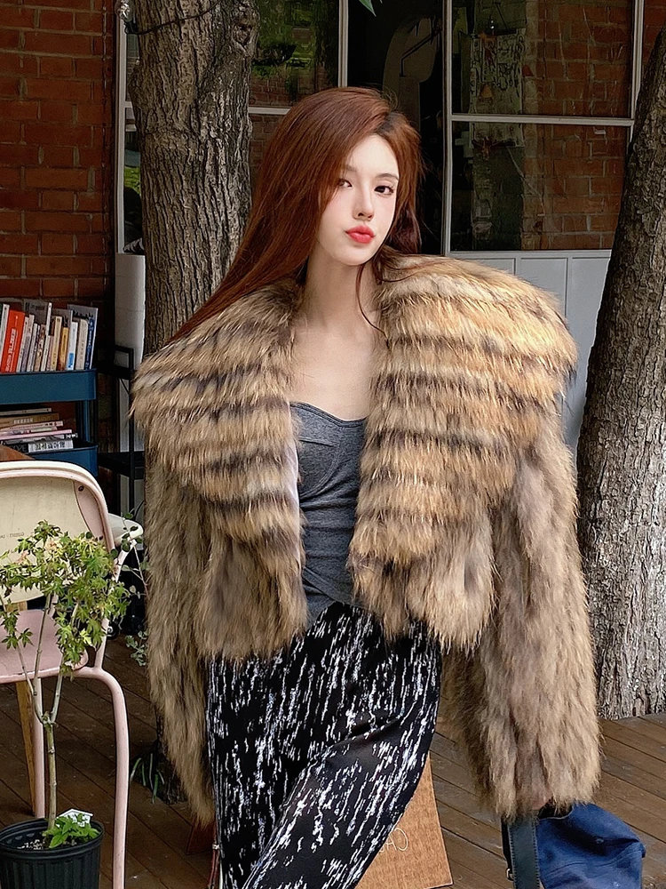 

Women Winter Real Natural Raccoon Fur Overcoat Raccoon Fur Collar Short Coat Length 45cm Fluffy Luxury Fur Knitted Outerwear