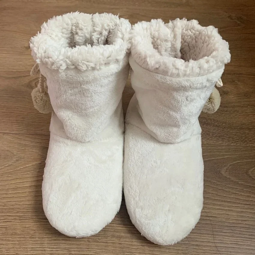 home Slipper Boots Womens Winter Warm Indoor Fur Ball Contton Plush Anti Skid Grip Thick Sole Fluffy Female Floor Shoes Ladies