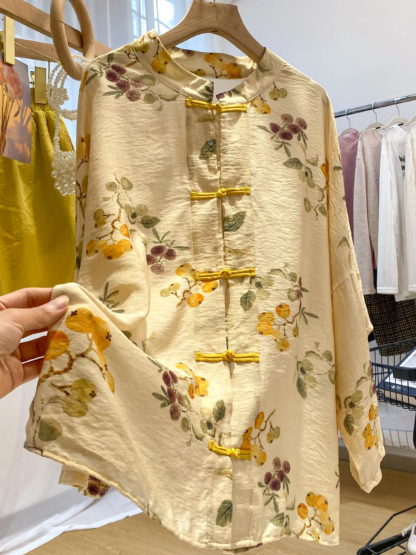 

Новый китайский женский летний комплект из двух предметов с тонким принтом и широкими штанинами, круглый комплект с высокой талией, свободный крой, для поездок на работу...