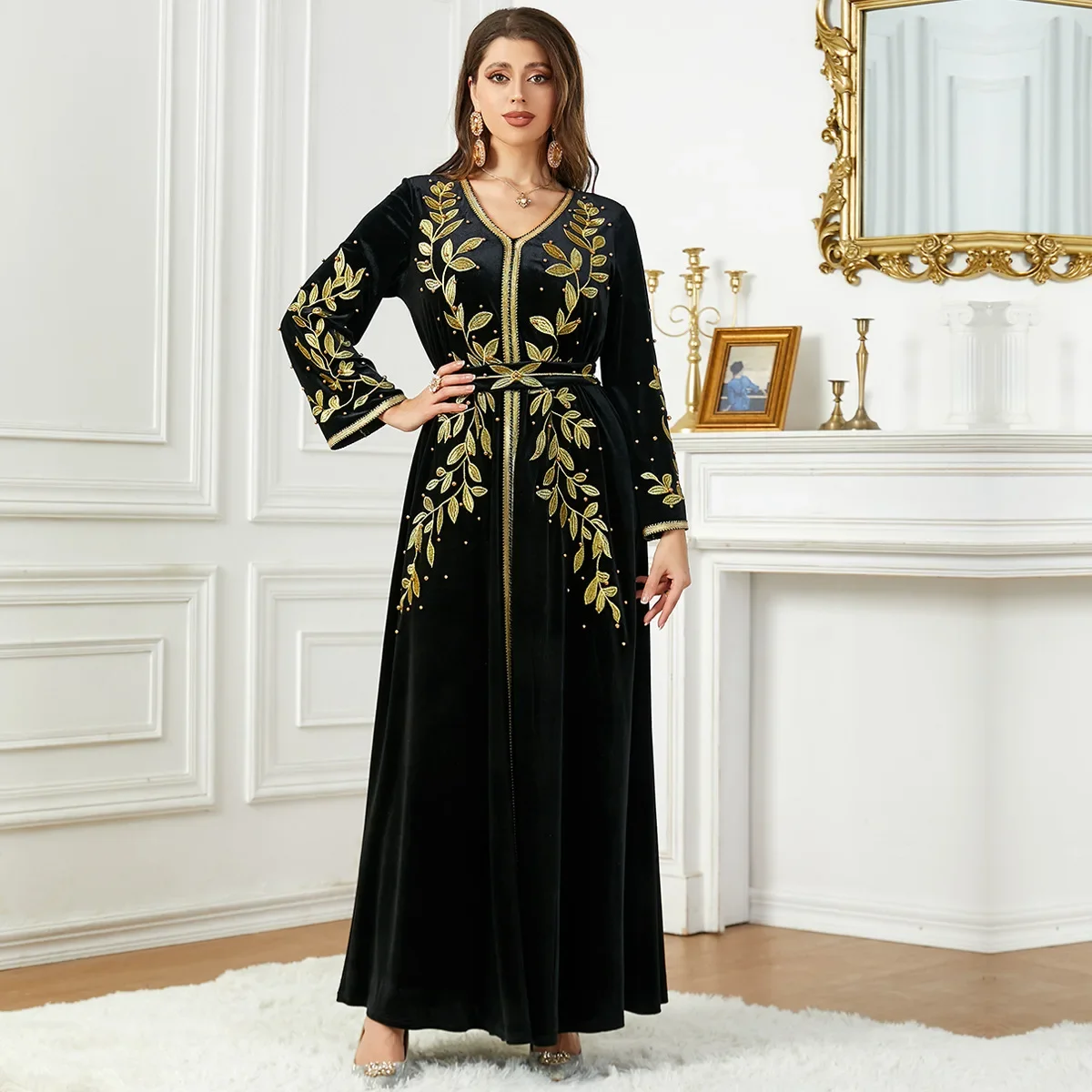 Embroidered Beaded Velvet Dress for Women Autumn Winter Abays for Women V-neck Muslim Abayas Temperament Evening Dress Vestidos