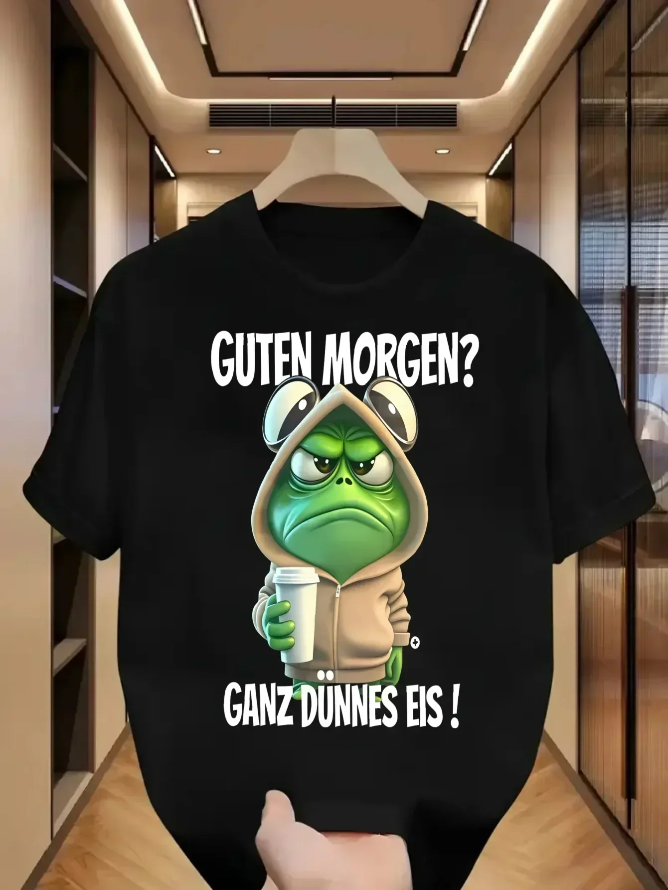 

Frog Hoodie Coffee Mug Guten Morgen Ganz Dunnes Eis Funny T-Shirt Humorous design