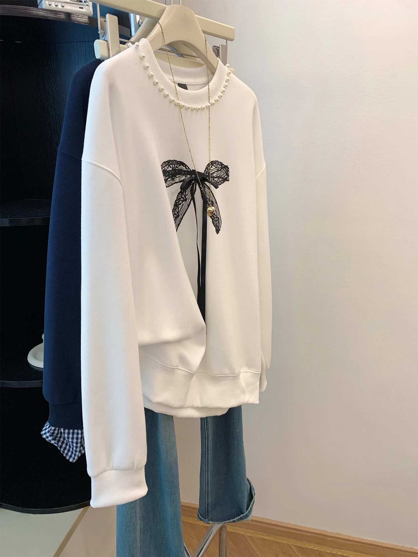 

Белый свитер свободного кроя с объемным узором в виде узлов, весенне-осенний, в корейском стиле, для женщин