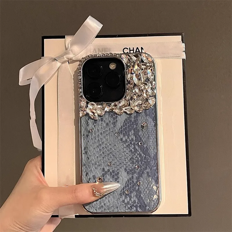 Bling Silver Diamond Glitter Phone Casing For iPhone 16 15 Pro Max 11 12 13 14 Pro Max Luxury Snake Leather Plating Back Cover