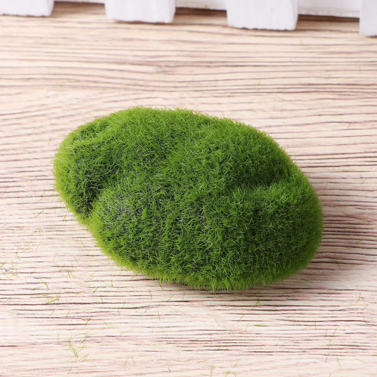 

Moss Cover Stones Varying Sizes Green Artificial Rocks for Vases Bowls Trays Indoor Decoration Realistic Shape