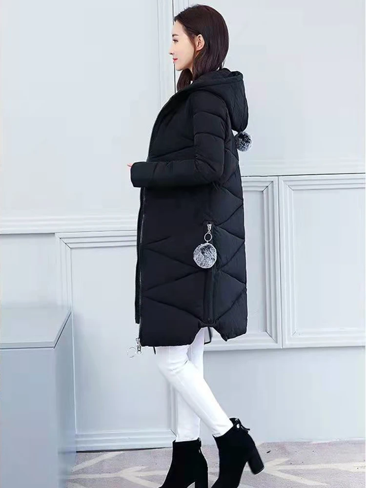 Parka larga con capucha delgada coreana para mujer, diseño de bola peluda, Chaqueta gruesa y cálida, elegante y elegante, Chaqueta fría sólida